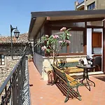 Casa La Boheme * تاورمينا